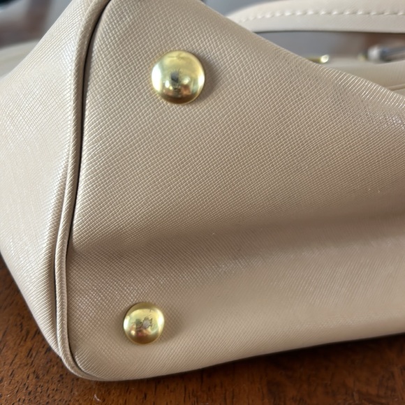 Coach Peyton Tan Leather Purse F25669 - Picture 9 of 13